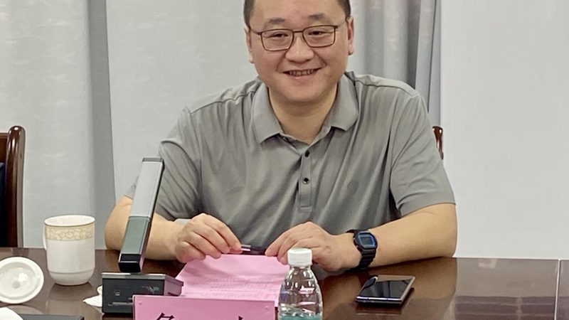 电子加工材质选择：揭秘影响性能的关键因素